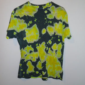 Urban Outfitters Men's Large Bleach Die Tye Tee